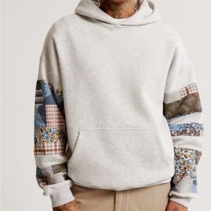 Abercrombie & Fitch Quilted Graphic Popover Hoodie S- worn once good as new